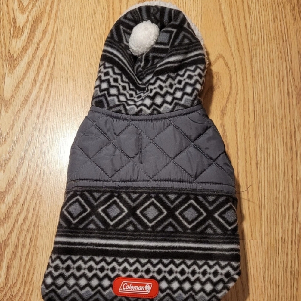 Coleman Dog Coat Size: Small Hooded Cute